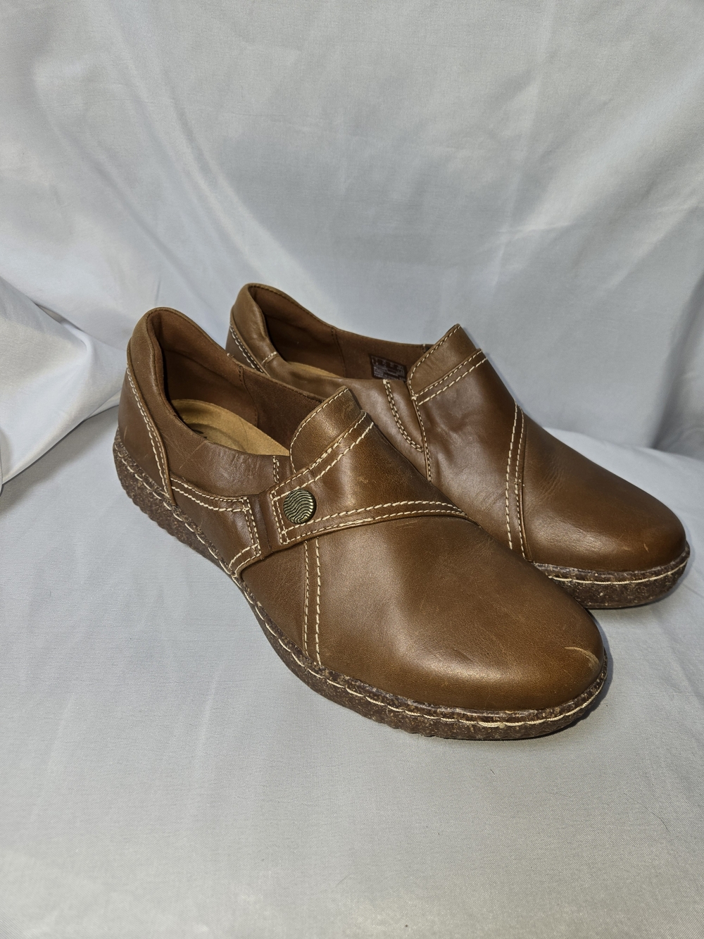 Clarks  Caroline Pearl Women's Leather Slip-On Shoes 9.5 M